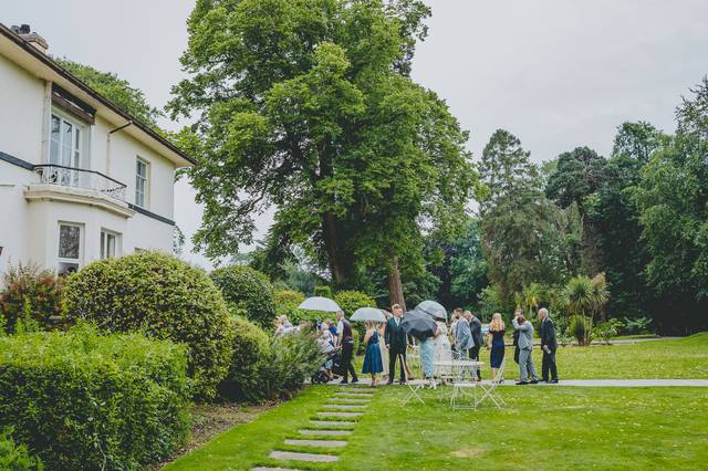 Natural wedding photo, Cheshire