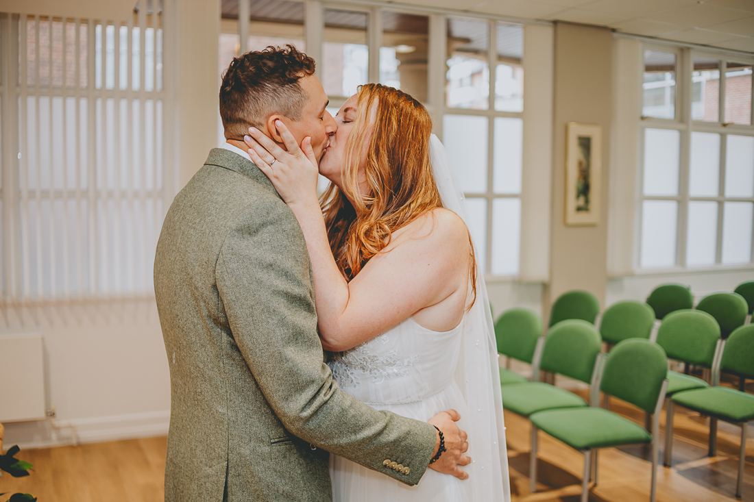 Candid wedding photography, Chester city wedding
