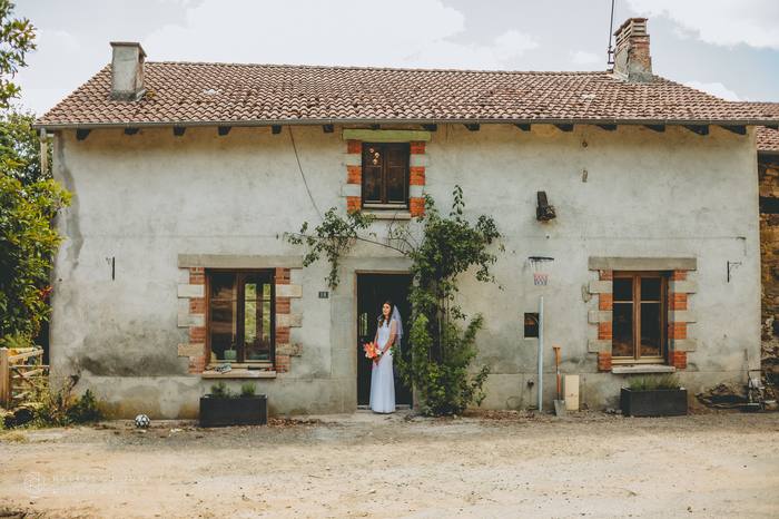 Colourful documentary wedding photo, South of France